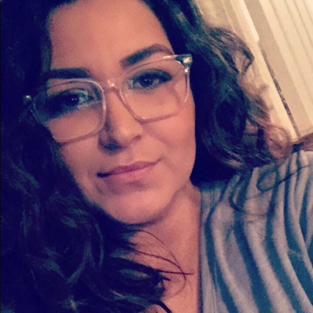 Meet your Posher, Teena